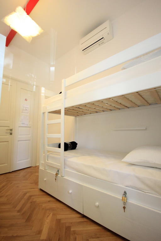 Hostel The *